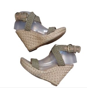 Stuart Weitzman Alexis Khaki Green Platform Wedge Espadrille Sandals Size‎ 8.5